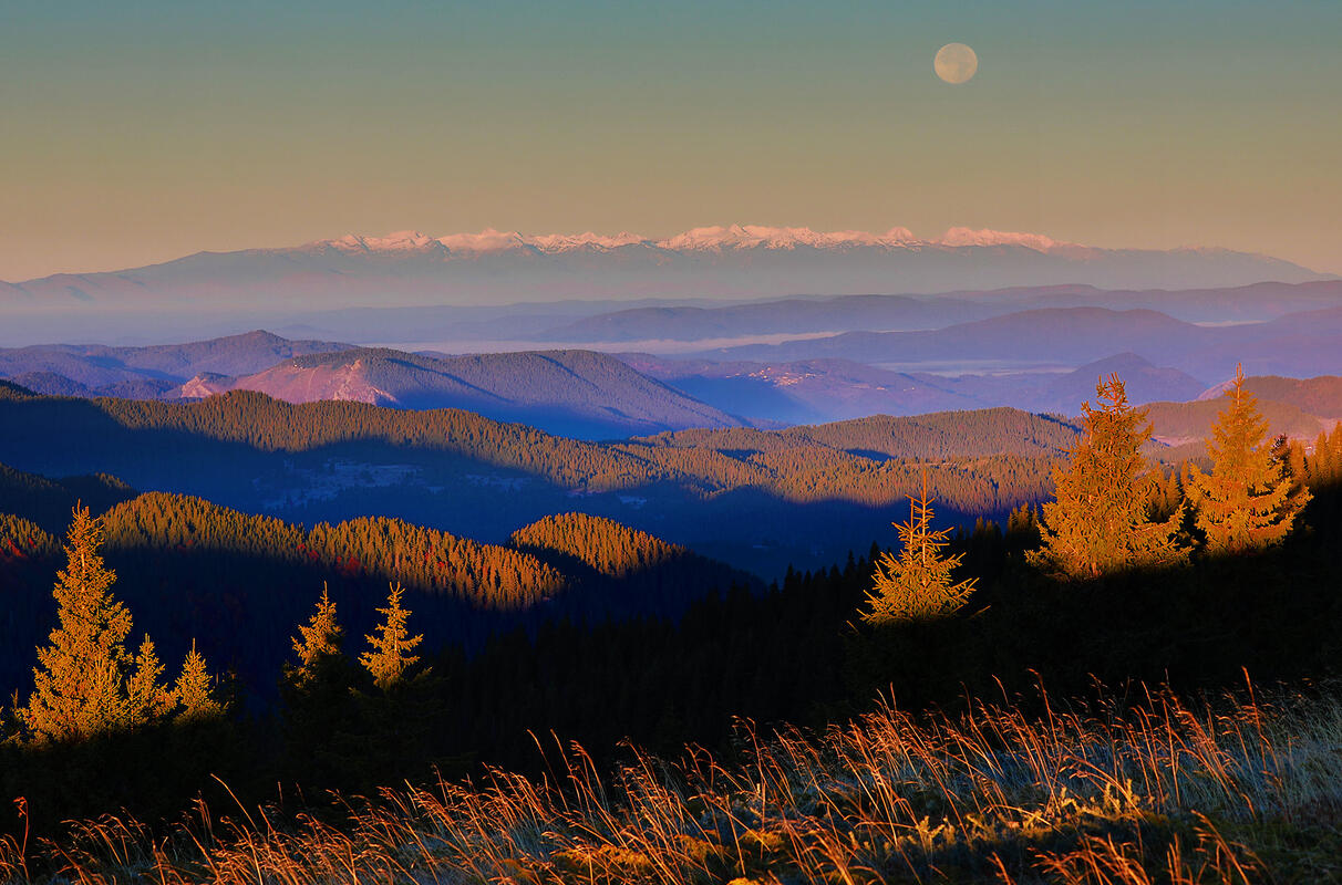 Bulgaria in autumn colors 